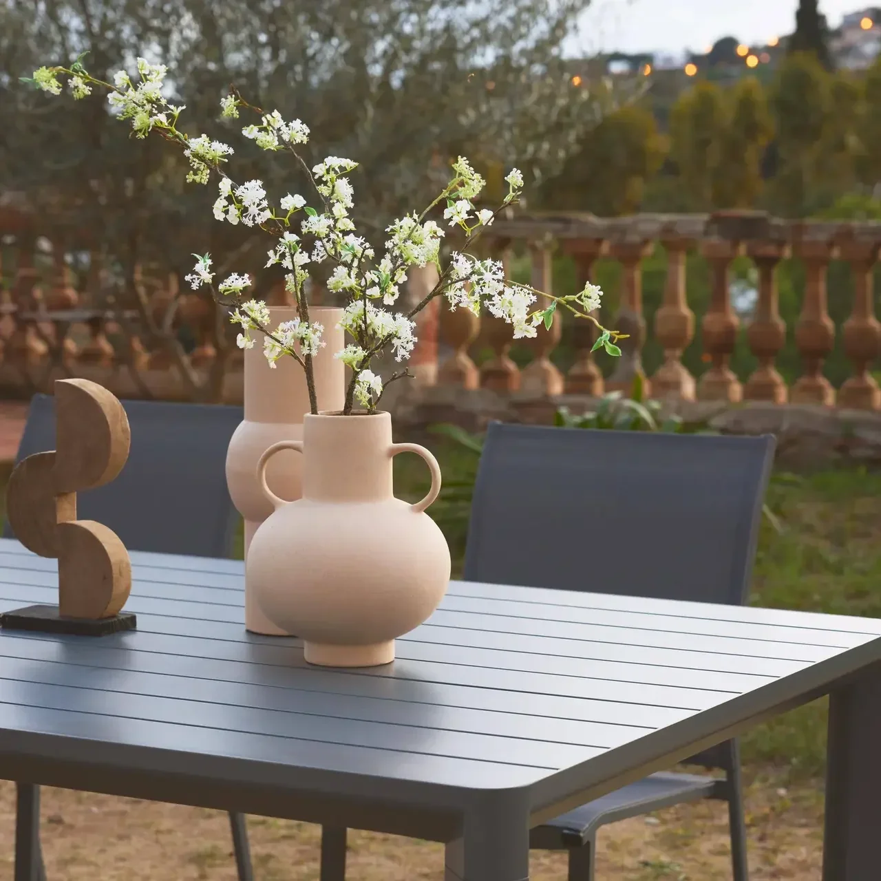 Table de jardin aluminium Sacramento 8 personnes design contemporain