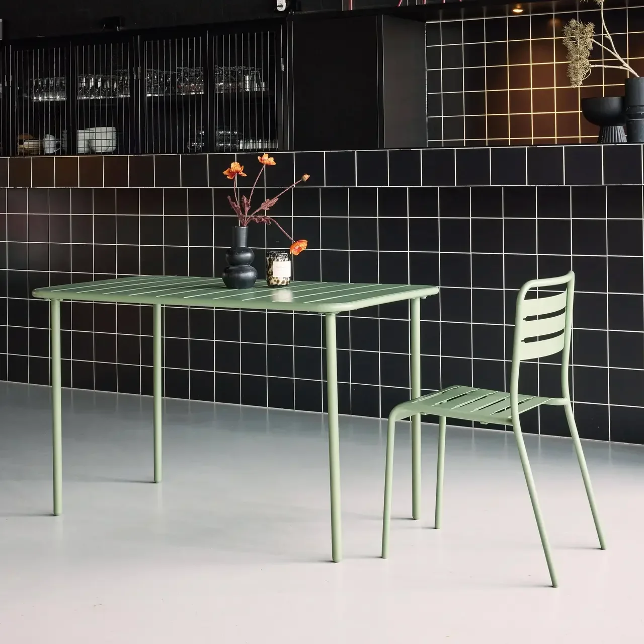 Table de jardin métal Amélia 4 personnes acier antirouille extérieur