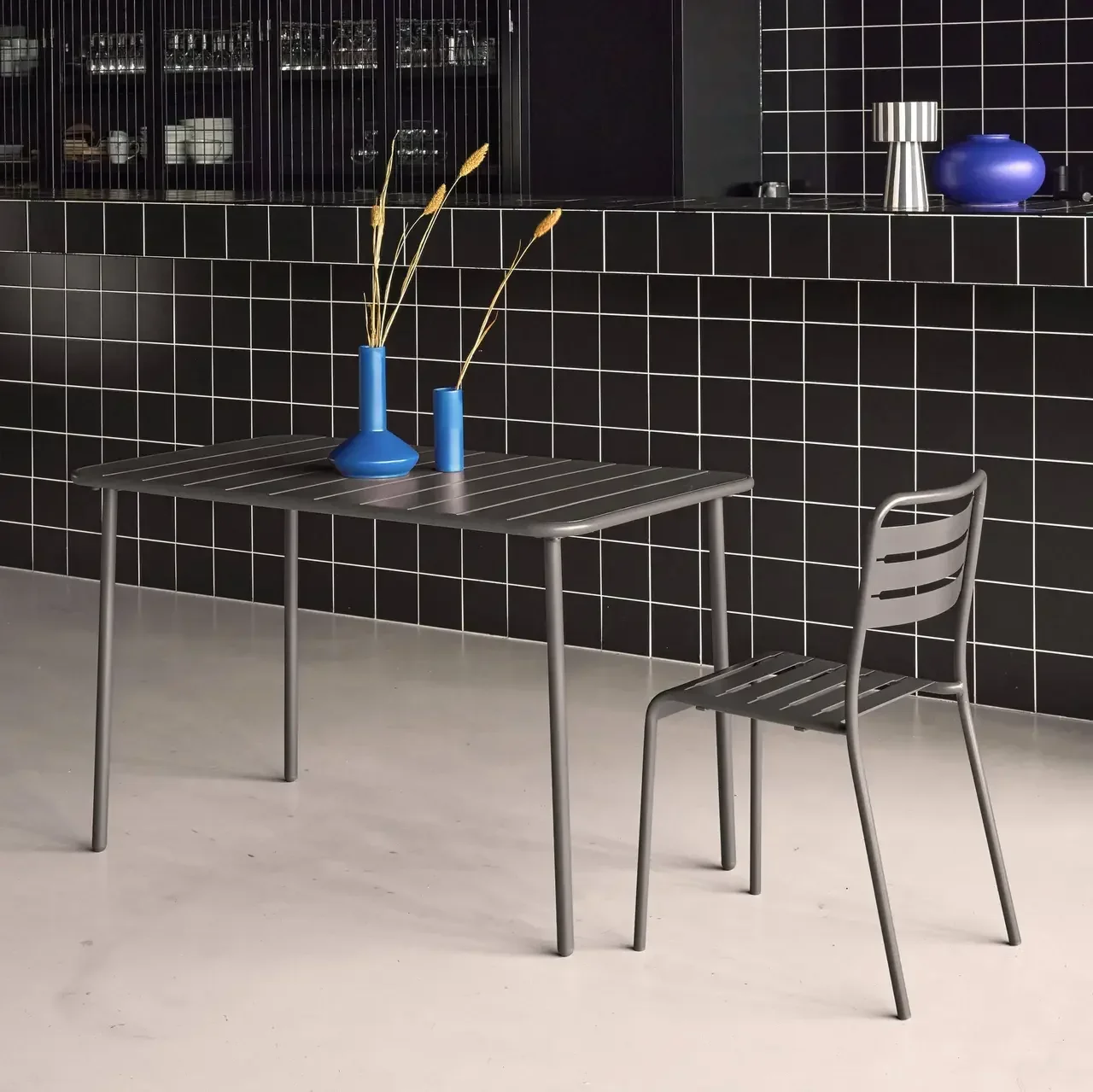 Table de jardin métal Amélia 4 personnes acier antirouille extérieur