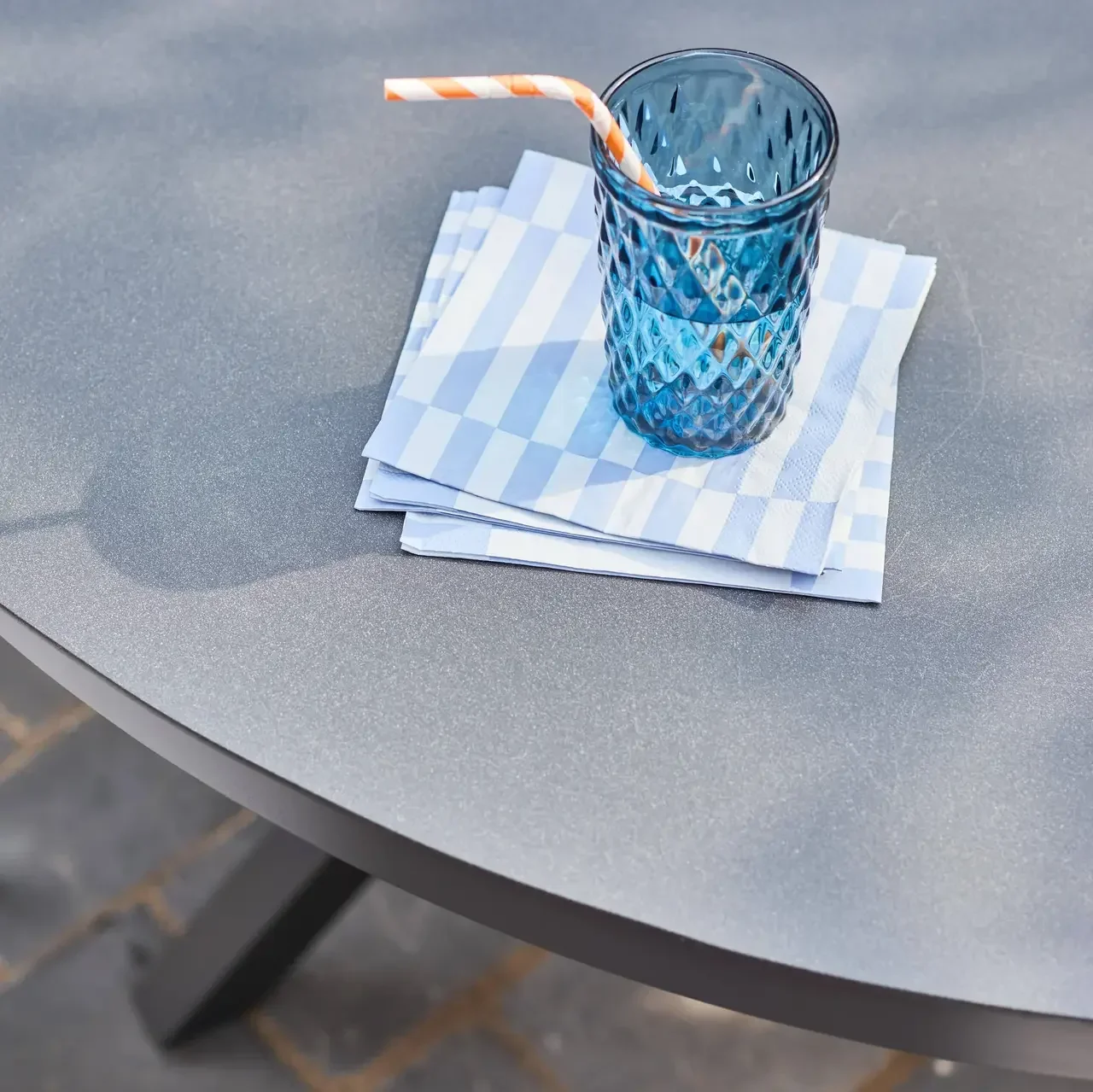 Table de jardin ronde 6 personnes aluminium verre trempé Orbis anthracite