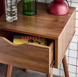 Table de nuit vintage 1 tiroir bois noyer style contemporain