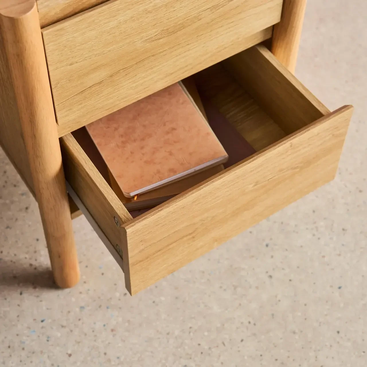 Comodino Harmony 2 Cassetti Legno Noce Design Contemporaneo