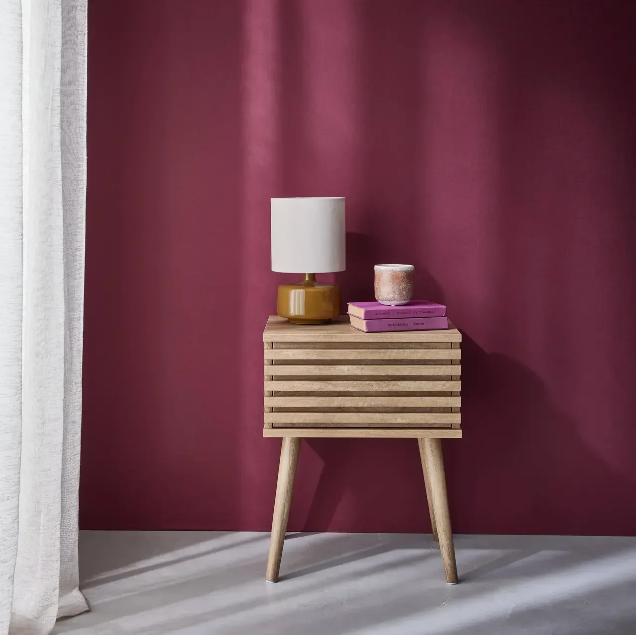 Table de chevet Madere bois strié style scandinave 1 tiroir