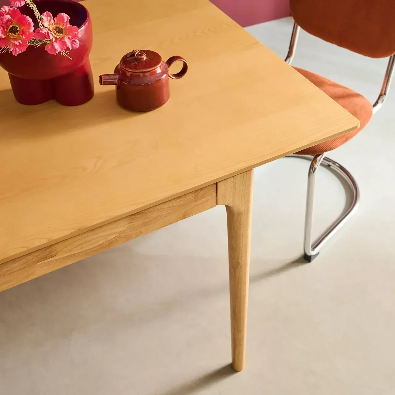 Table extensible Elena 6-8 places hévéa massif et frêne
