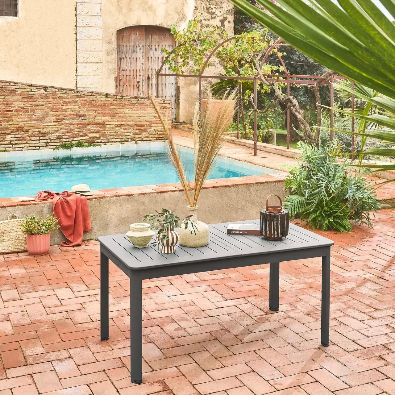 Table extensible aluminium 6 places jardin anthracite Seattle