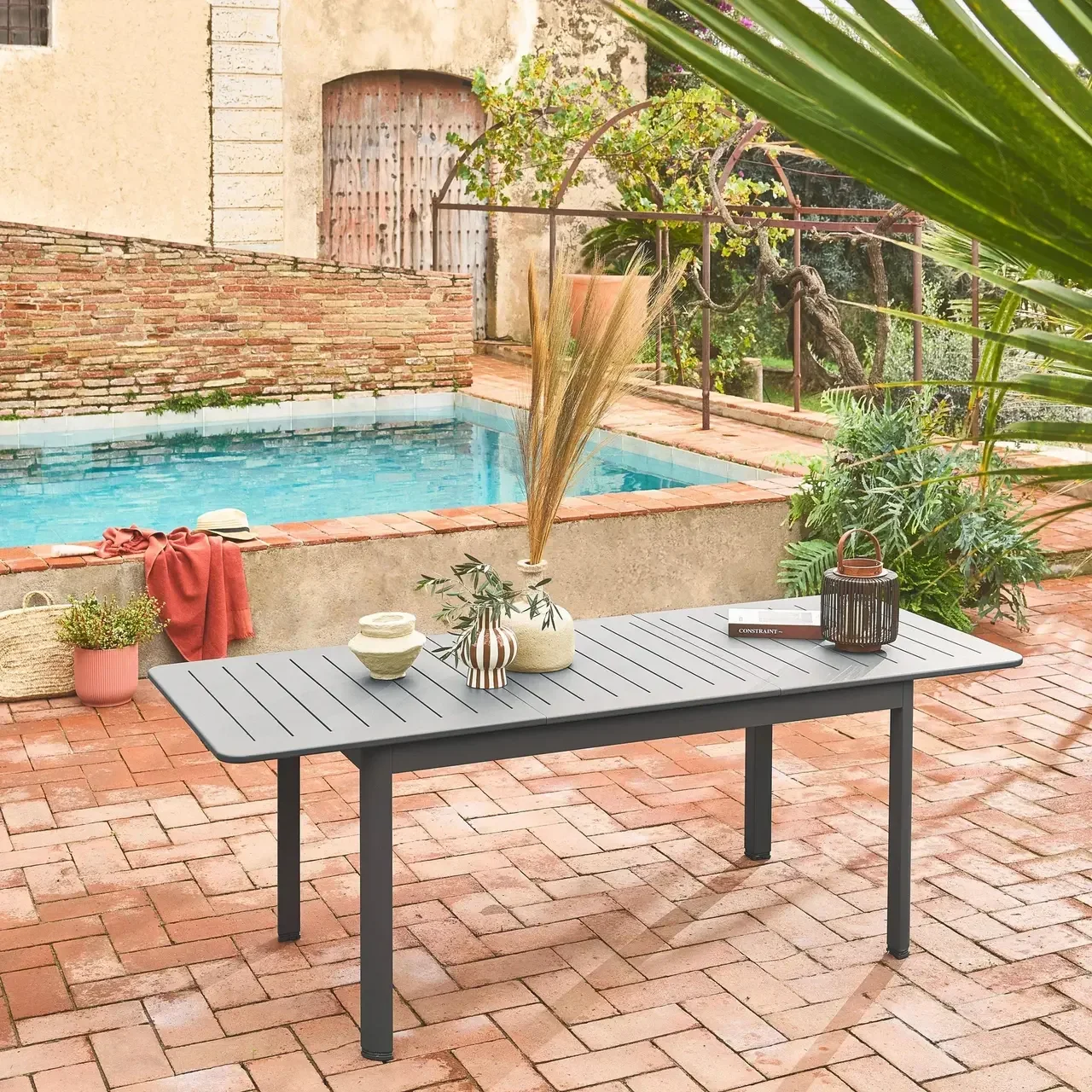 Table extensible aluminium 6 places jardin anthracite Seattle