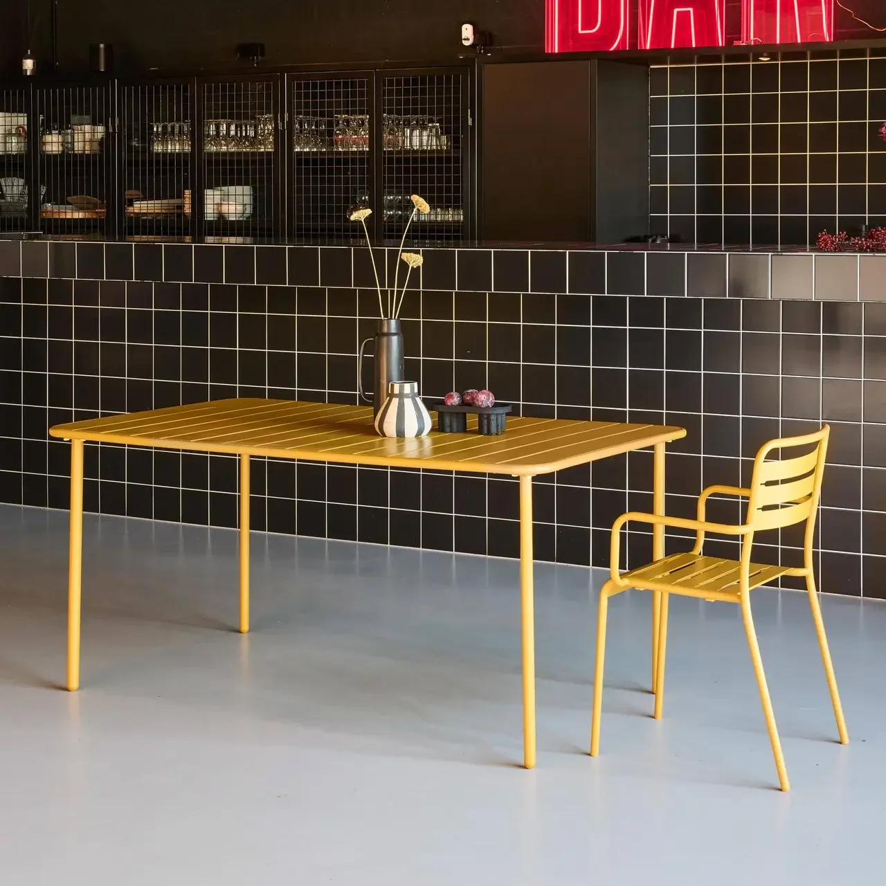 Table de jardin métal Amélia 6-8 personnes design bistrot extérieur