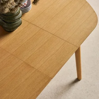 Oval extendable dining table solid rubberwood oak finish 4-6 seats Lisa