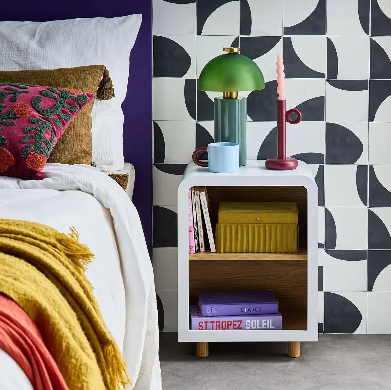 Table de nuit bois blanc 2 compartiments rangement design moderne chambre