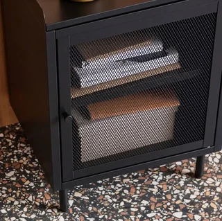 Table de nuit industrielle métal avec placard grillagé 1 porte