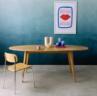 Oval Scandinavian dining table 6 seater solid hevea wood oak veneer