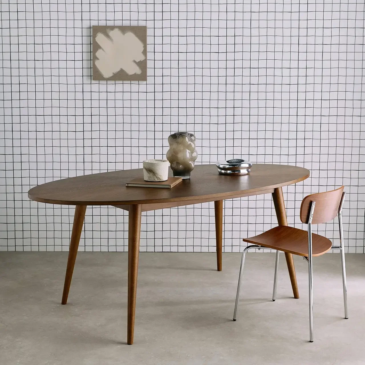 Oval Scandinavian dining table 6 seater solid hevea wood oak veneer