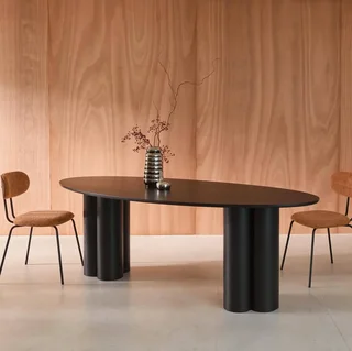 Table ovale 8 personnes bois massif hévéa chêne Leonore