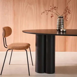 Table ovale 8 personnes bois massif hévéa chêne Leonore