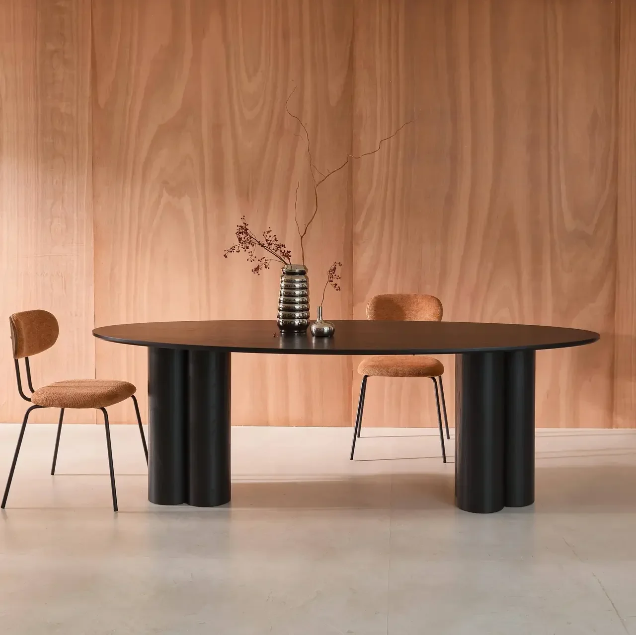 Table ovale 8 personnes bois massif hévéa chêne Leonore