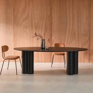 Table ovale 8 personnes bois massif hévéa chêne Leonore