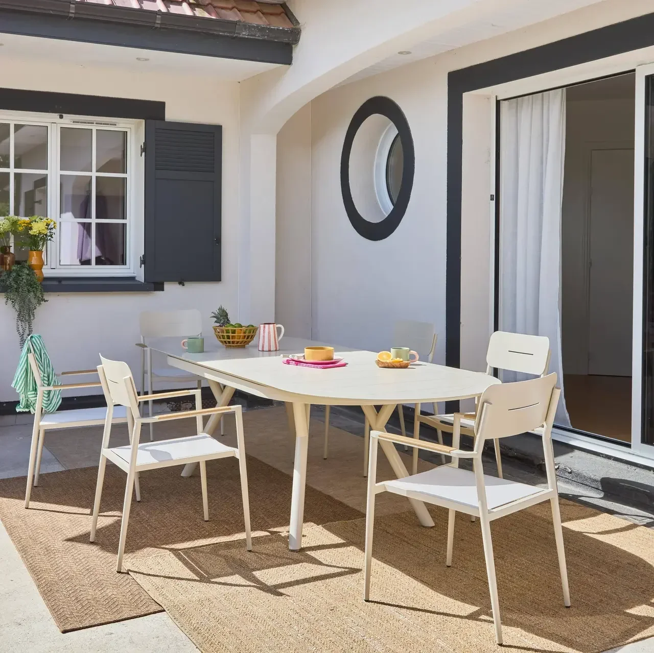Table de jardin ovale extensible aluminium 6 places Metora Fira