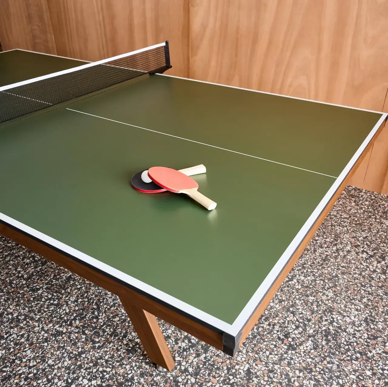 Table ping-pong intérieur premium avec 2 raquettes et 3 balles
