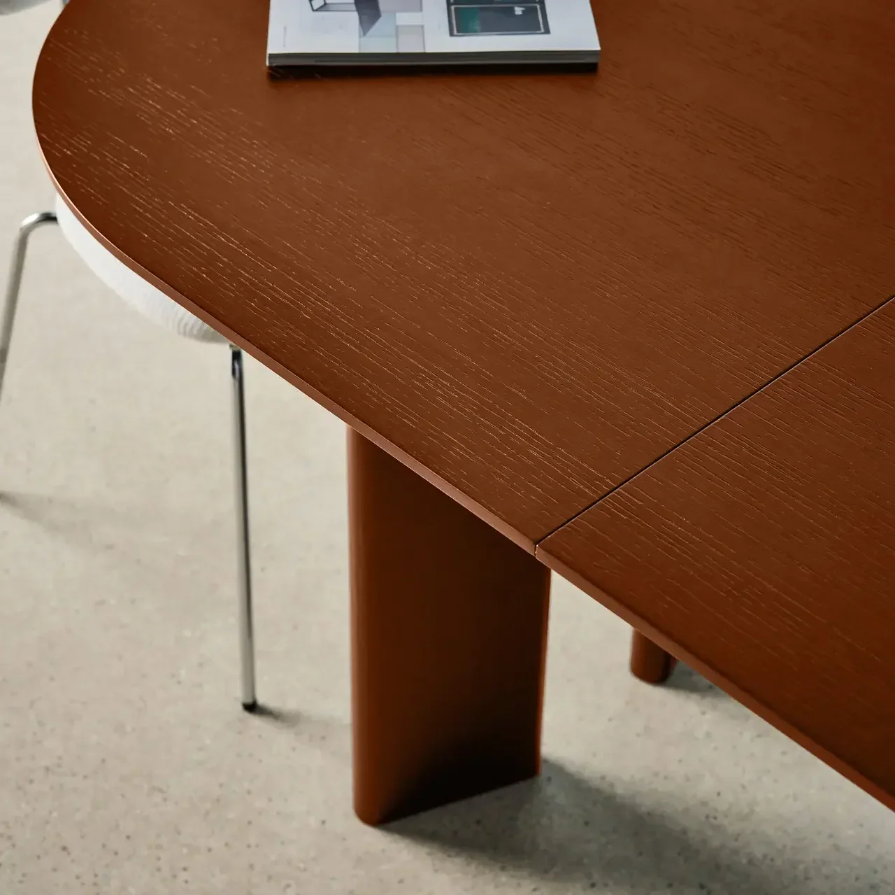 Table ovale extensible 6-8 places hévéa massif chêne Albane