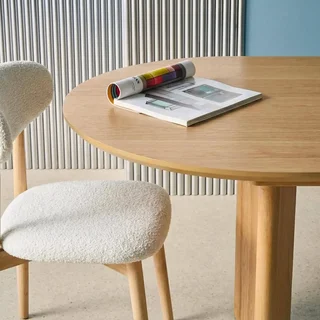 Table ovale extensible 6-8 places hévéa massif et chêne plaqué