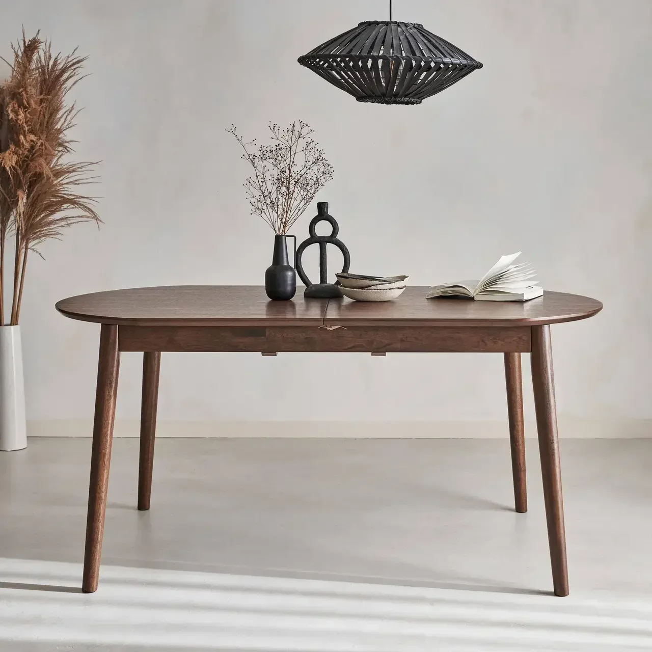 Table à manger ovale extensible Lina 6-8 places hévéa et chêne