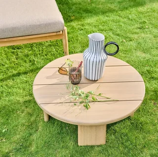 Round Acacia Wood Outdoor Coffee Table Kaita