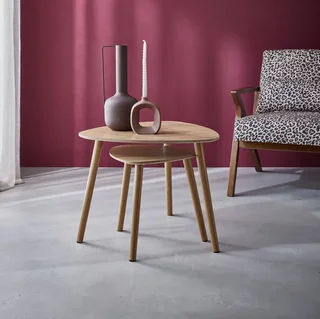 Set de 2 tables gigognes scandinaves en bois naturel design triangulaire