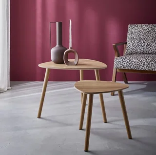 Set de 2 tables gigognes scandinaves en bois naturel design triangulaire
