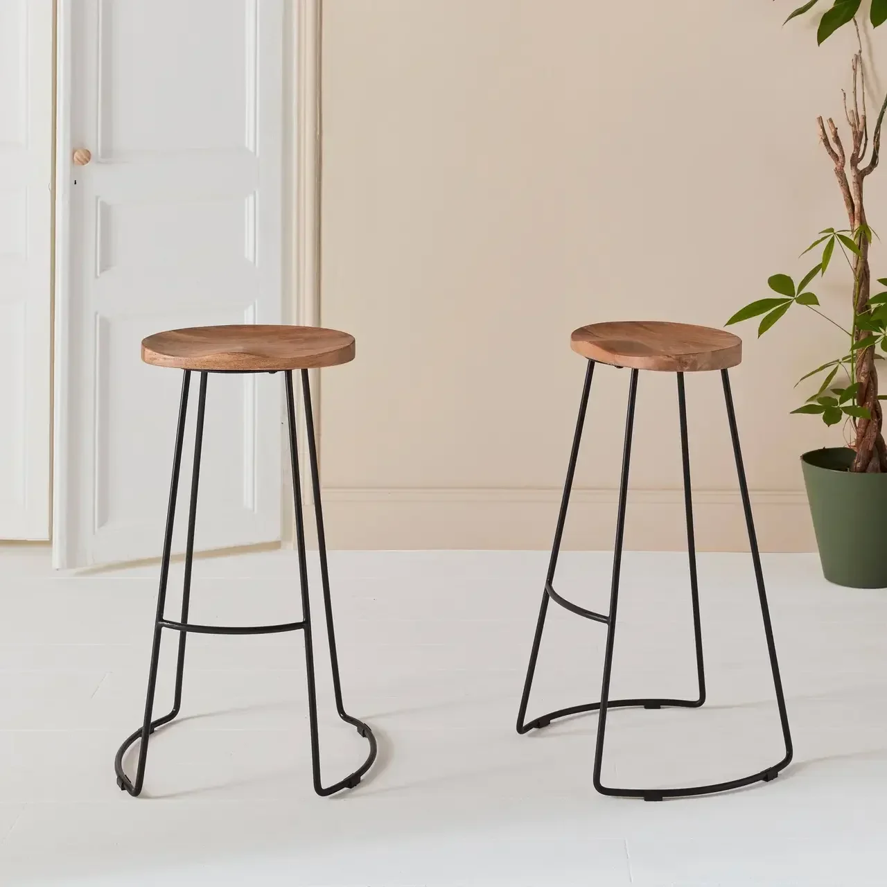 Tabouret bar industriel bois manguier métal noir 75cm lot 2 repose-pieds