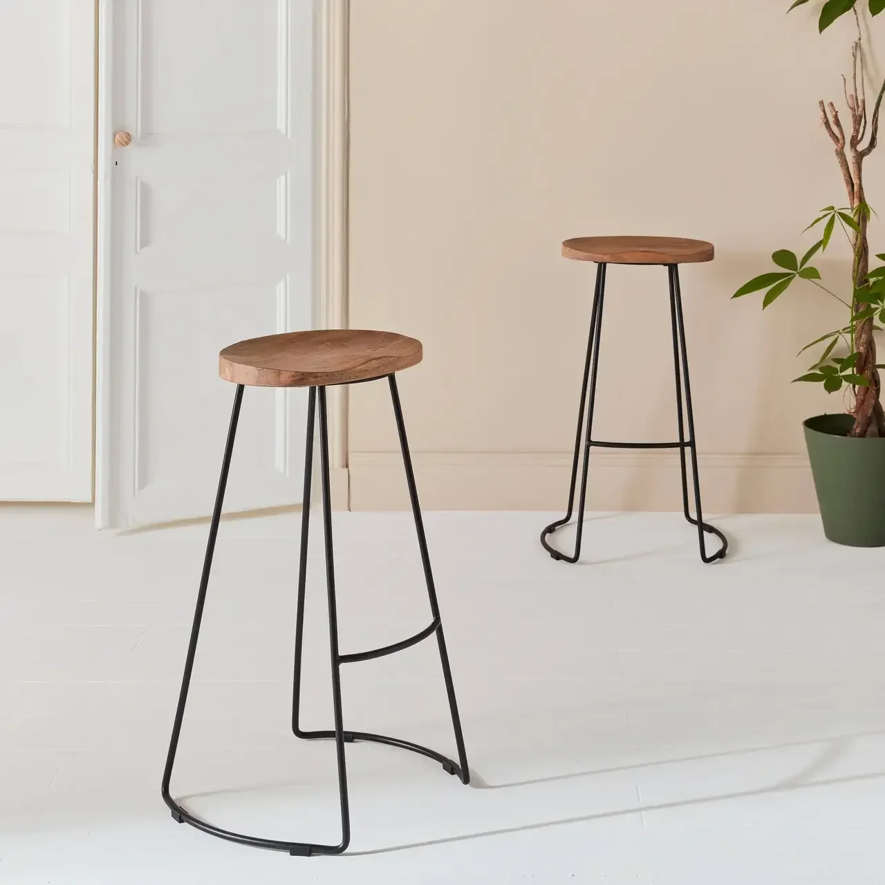 Tabouret bar industriel bois manguier métal noir 75cm lot 2 repose-pieds