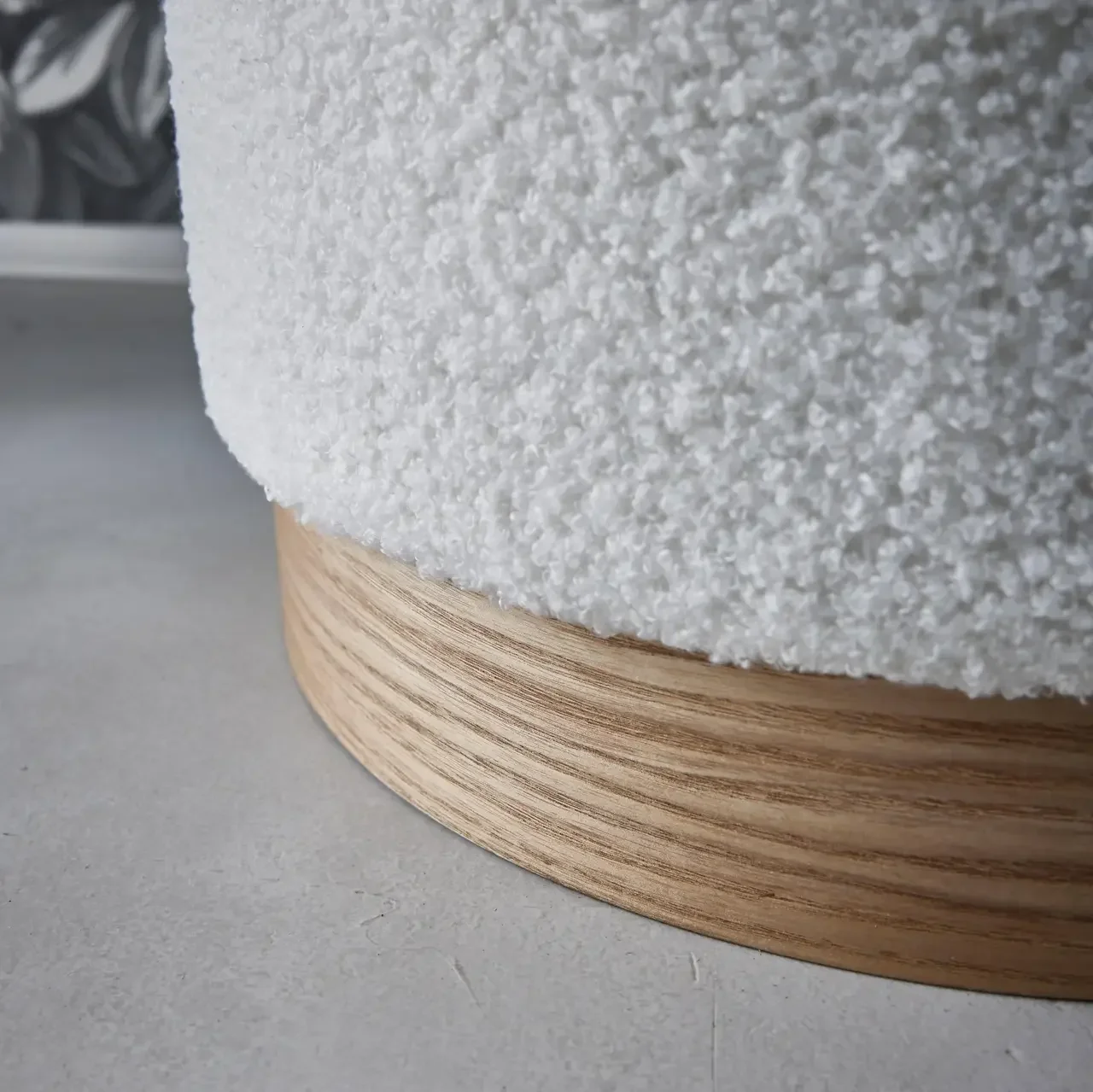 Tabouret bouclette blanc style nordique 45 cm bois sapin