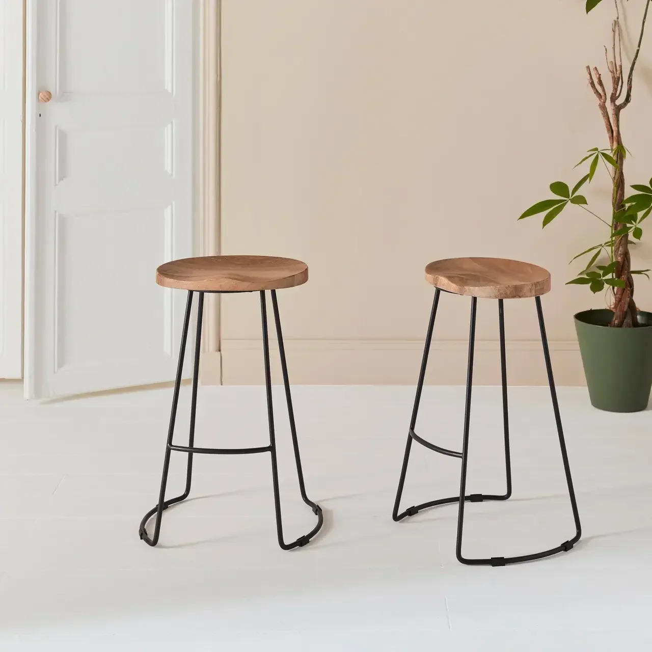 Tabouret bar 65 cm bois manguier métal industriel lot 2 repose-pieds
