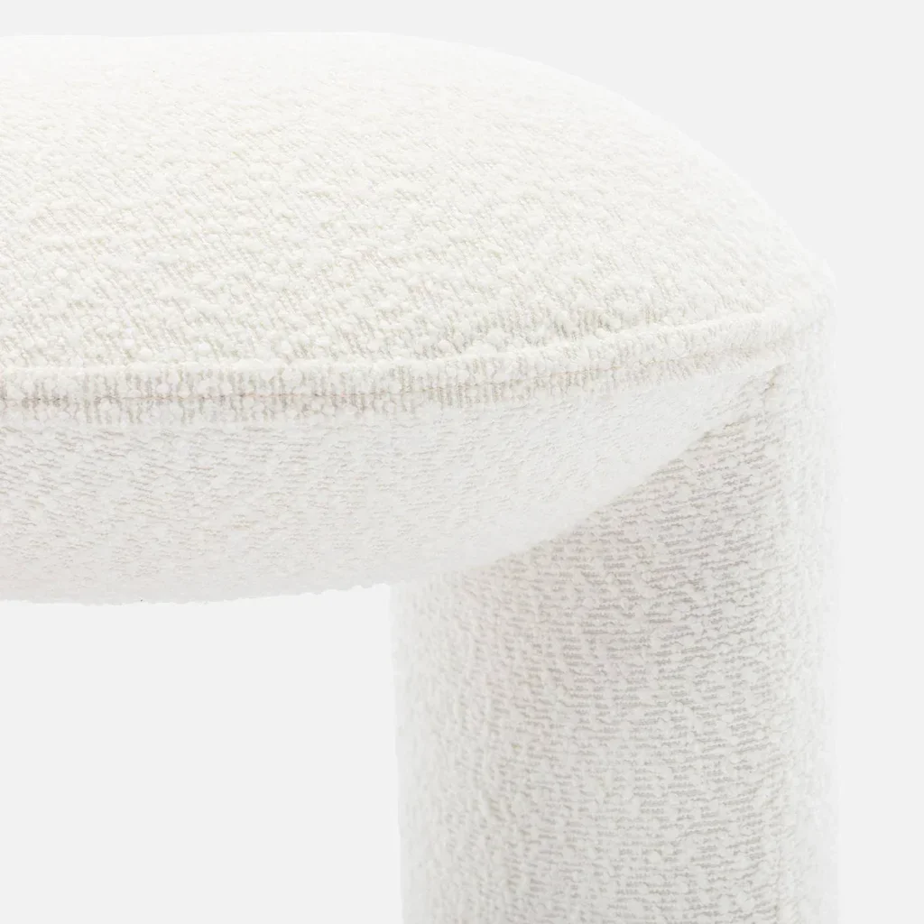 Tabouret design en laine bouclette blanc – style scandinave doux et cosy
