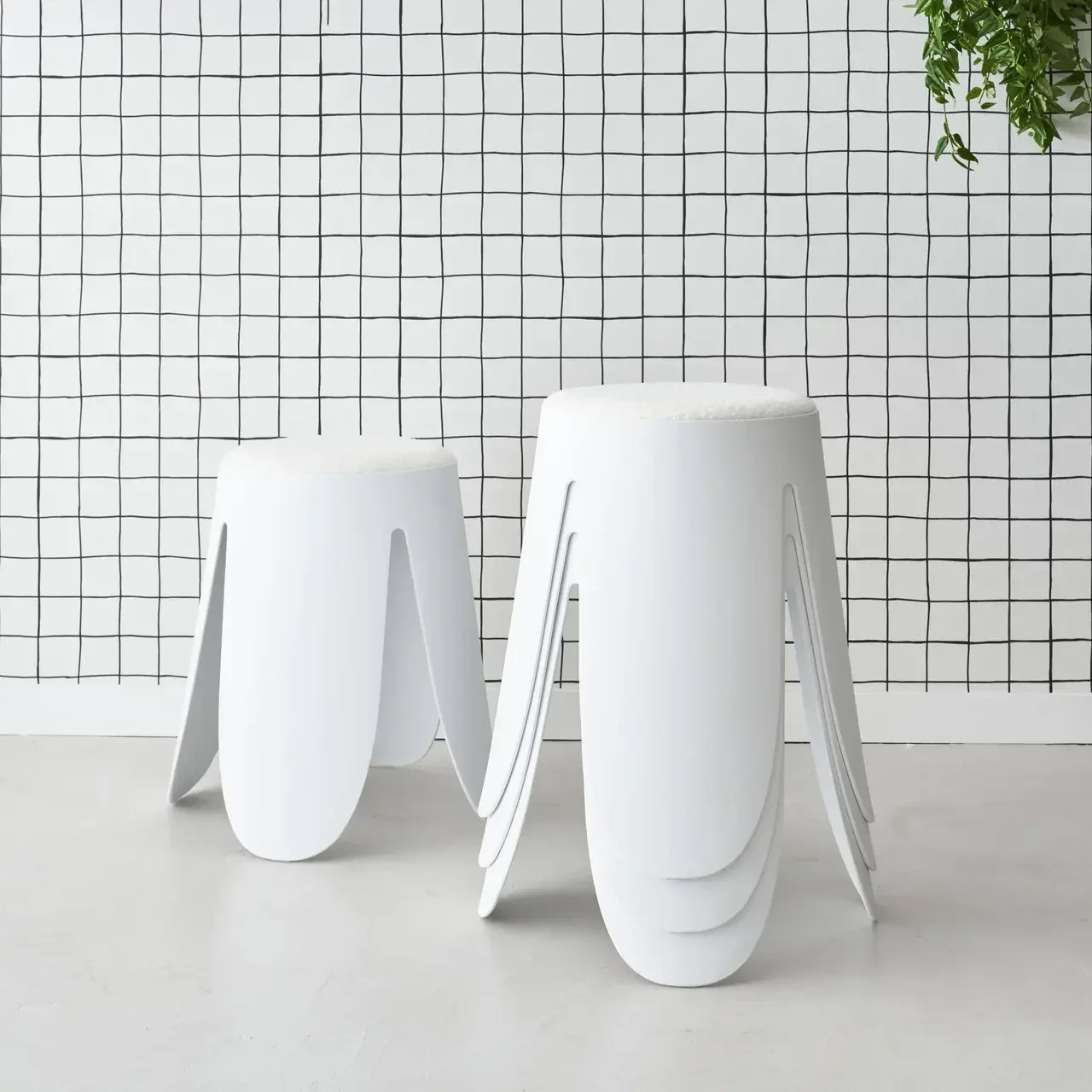 Tabouret bouclette empilable lot 4 Niki design fleur