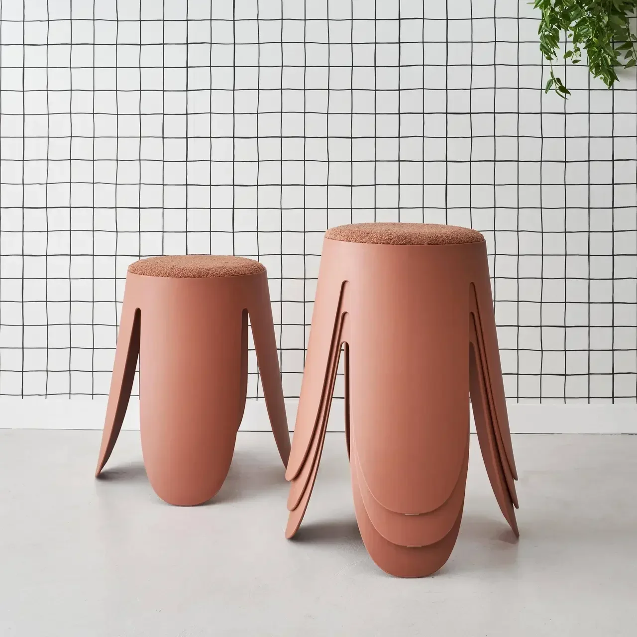 Tabouret empilable Niki effet bouclette lot de 4