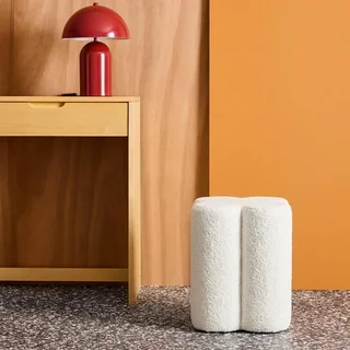 Tabouret pouf trèfle bouclette beige salon cosy
