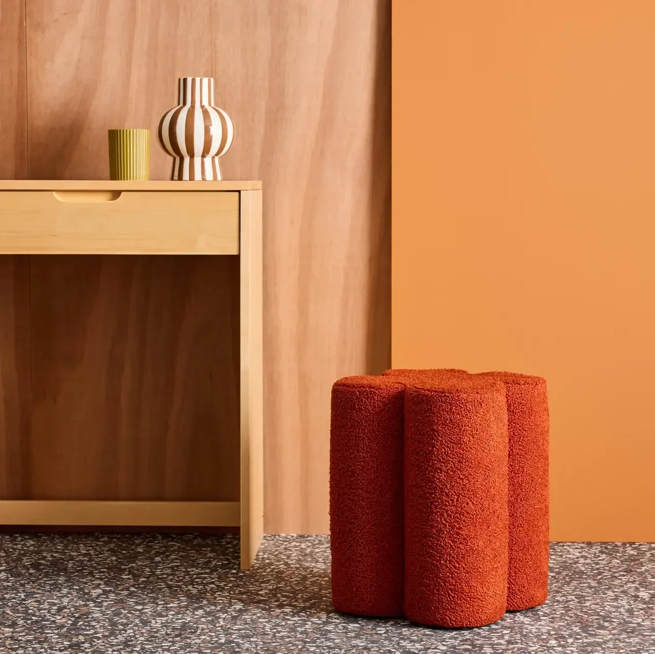 Pouf trèfle bouclette beige salon cosy