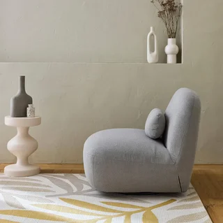 Tapis beige jaune moutarde motif feuillage intérieur extérieur plastique recyclé