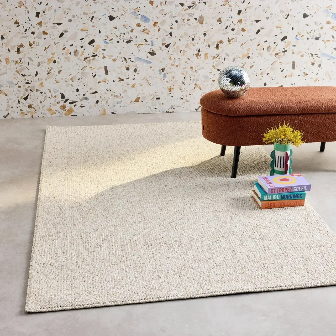 Tapis bouclette crème chiné effet laine douce intérieur