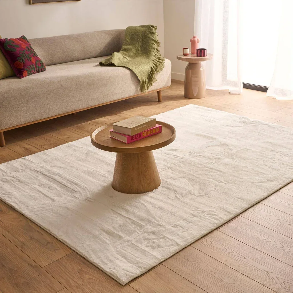 Tapis uni blanc intérieur doux antidérapant lavable machine Oscaria