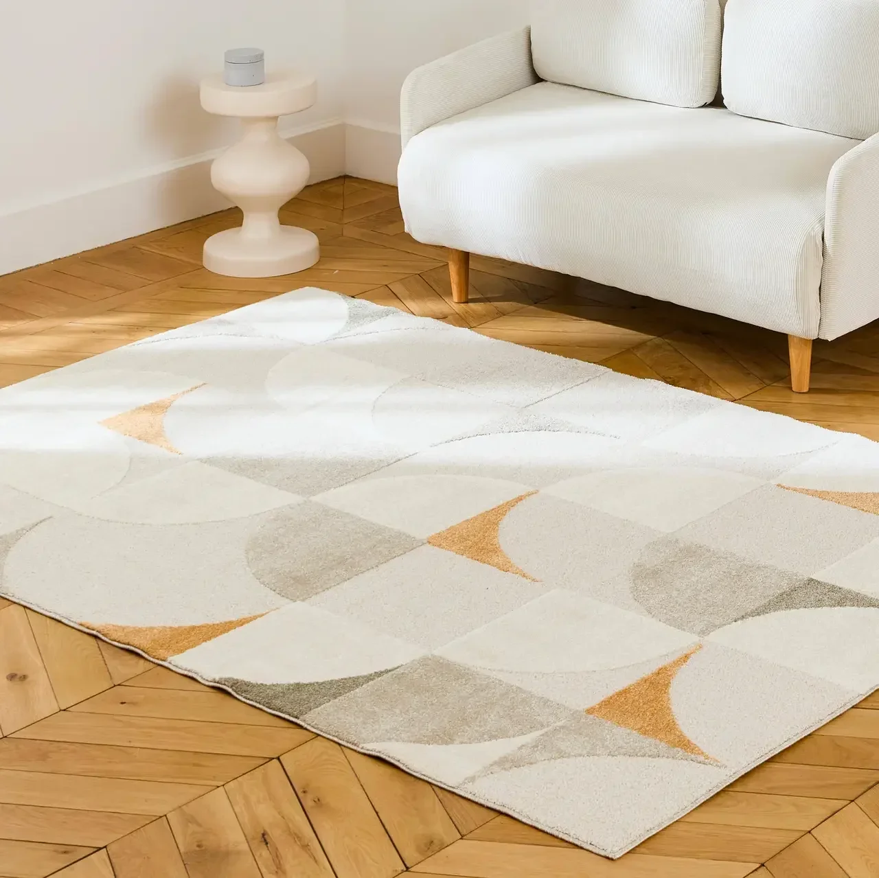 Tapis vintage beige motifs géométriques intérieur rétro chic