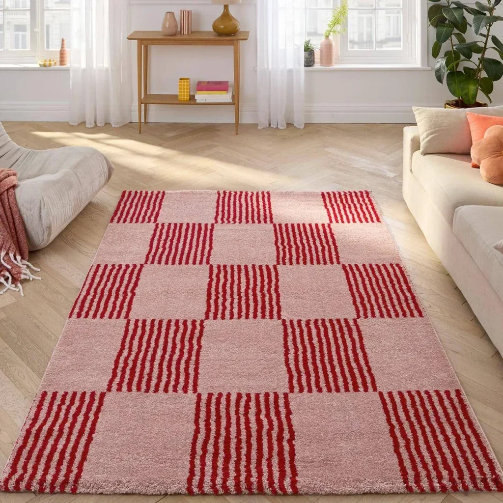 Tapis damier rouge et rose moelleux salon chambre