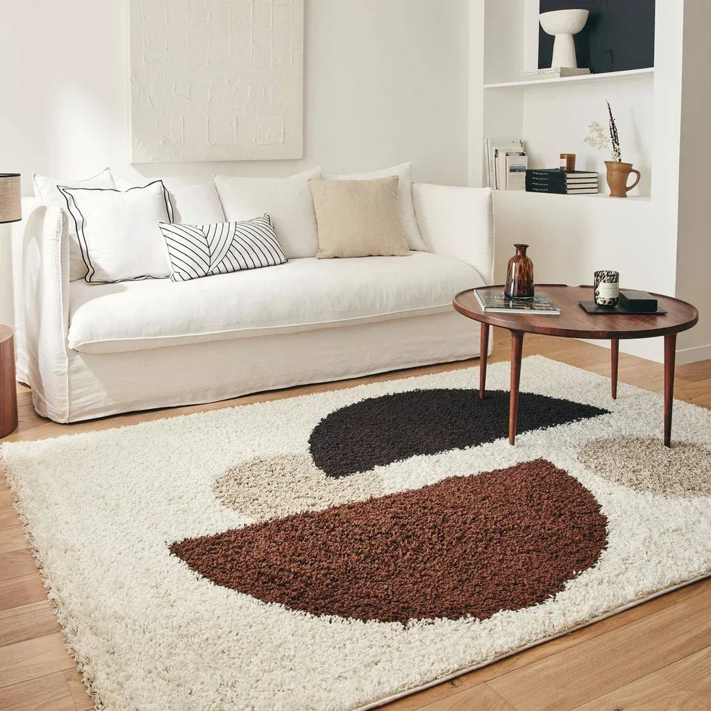 Tapis shaggy beige marron noir motifs cercles design moderne salon cosy