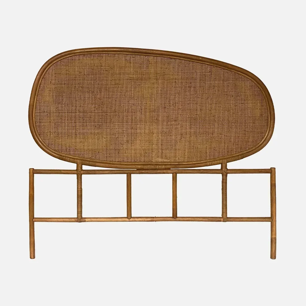 Tête de lit en rotin foncé style bohème chic Samoa
