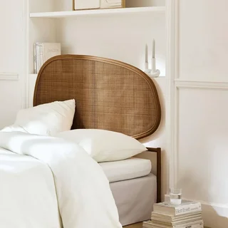 Tête de lit en rotin foncé style bohème chic Samoa